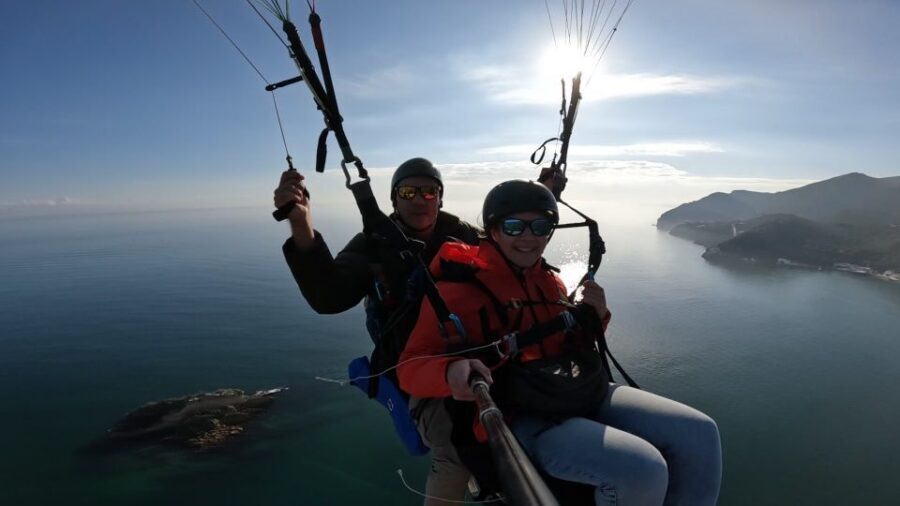 From Lisbon: Paragliding Pack (Flight+Video+Transportation) - GoPro Video Included: What You Receive