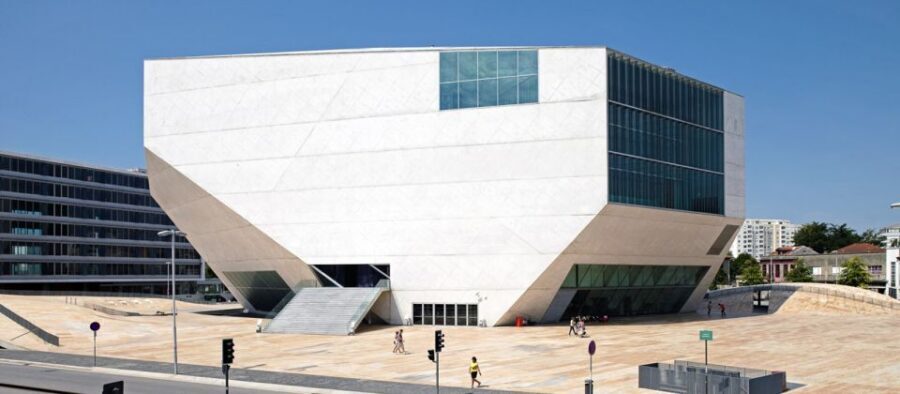 From Lisbon: Porto Private Full-Day Tour - Douro River region views: why the wine story makes sense