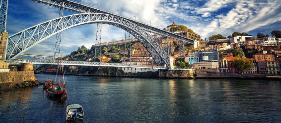 From Lisbon: Porto Private Full-Day Tour - Price and logistics: when $730 per group feels fair
