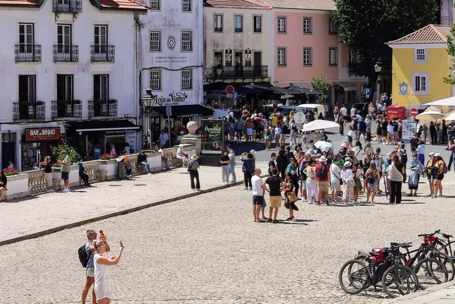 From Lisbon: Sintra and Cascais E-Bike Tour - Meeting near Santa Apolónia and getting set up