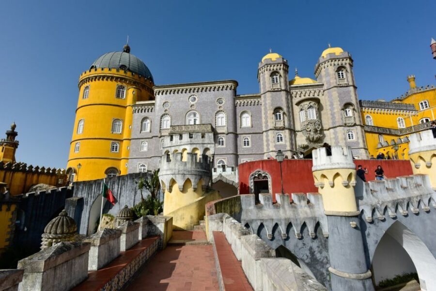 From Lisbon: Sintra and Cascais Full-Day Private Tour - How the guide shapes the day (and the comfort level too)