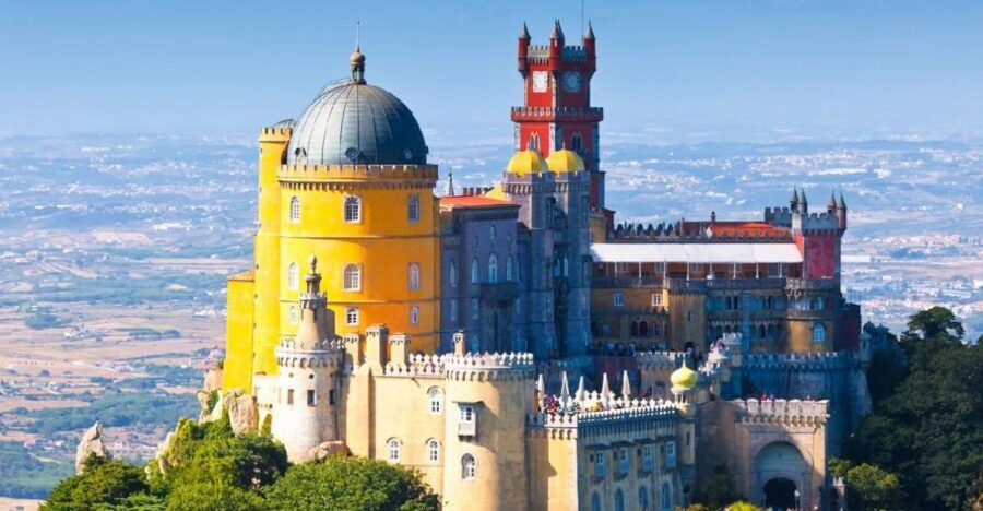 From Lisbon: Sintra and Cascais Private Day Tour - Sintra’s Romantic mix: palaces, castles, and big cliff mood