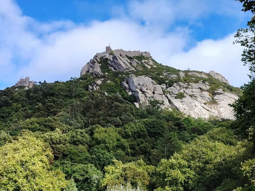 From Lisbon: Sintra Cascais Guided Tour with a Local Expert - Lunch in Sintra: Where to Refuel Without Losing the Thread