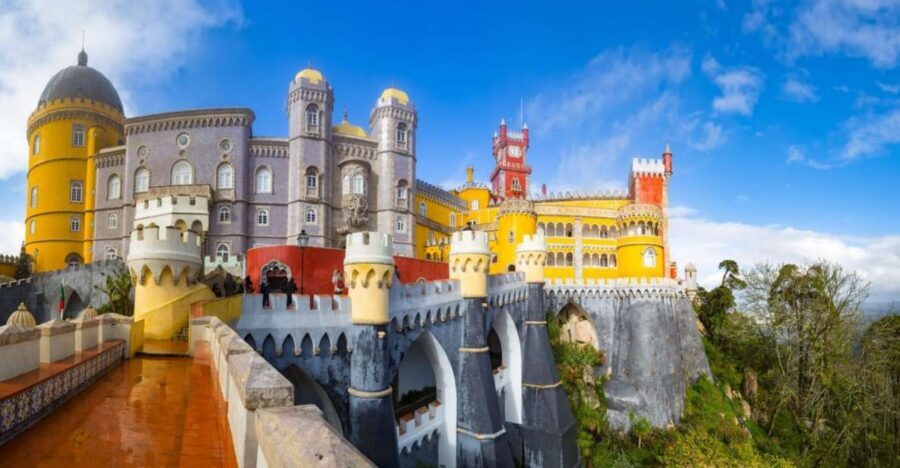 From Lisbon: Sintra Private Tour Full-Day in a Premium Car - The private guide difference: how you avoid wasting time