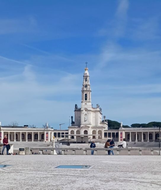 From Lisbon: Small Group Fátima & Little Shepherds Town Tour - Mass timing reality: when 3 hours can feel just right