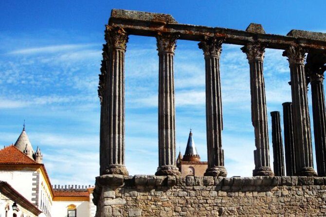 From Lisbon to Alentejo: Évora and Megaliths Full-Day Group Tour - Temple of Diana (Templo de Diana): Roman power in a compact stop