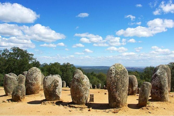 From Lisbon to Alentejo: Évora and Megaliths Full-Day Tour - Why Évora and Almendres Cromlech fit a Lisbon day trip