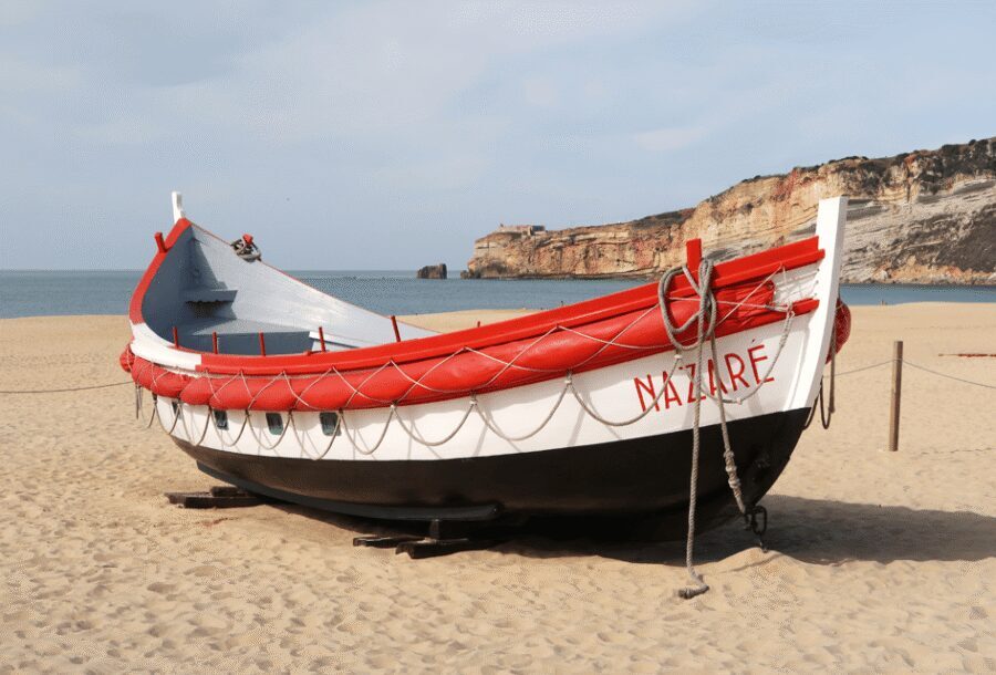 From Lisbon: Tour to Óbidos and Nazaré - Medieval Village, Sour Cherry and Iconic Beaches - Should You Book This Óbidos and Nazaré Day Tour?