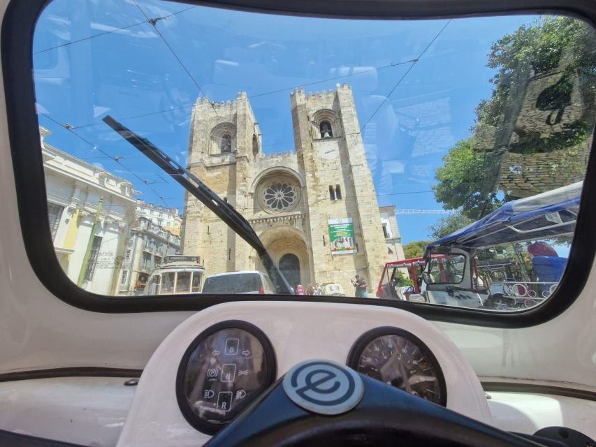 Full city of Lisbon on board of a private car - Who this tour fits best (and who should choose something else)