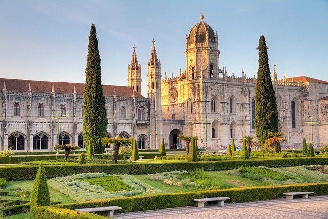 Full Day Lisboa Private Tour - Bairro Alto: A Daytime Party District With Great Walking Routes