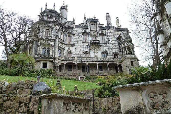 Full-Day Private Sintra Tour with Wine Tasting and Pena Palace - Moorish Castle climb: old walls, big views, and solid use of your time