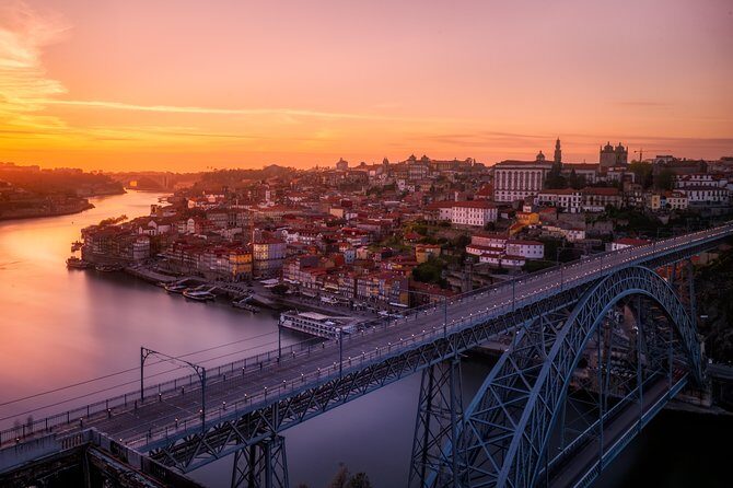 Full day Private tour in Porto - The smart logistics: meeting at Avenida da Liberdade and returning there