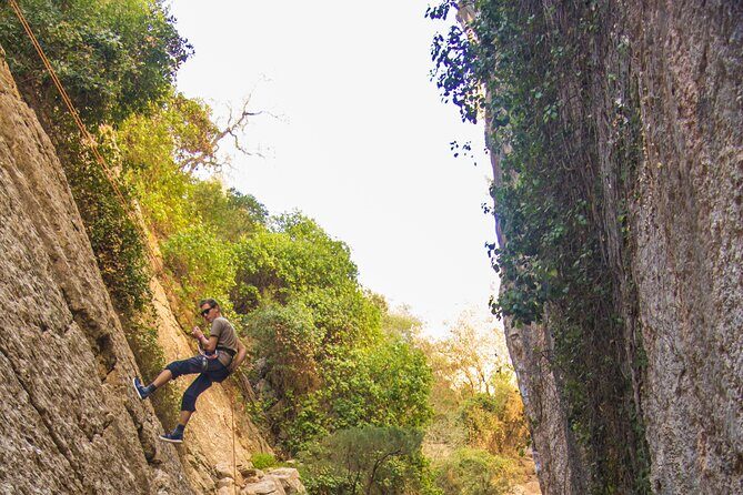 Full Day Rock Climb Adventure Trail from Lisbon with Lunch - Guides that can turn nerves into confidence (João and Miguel)