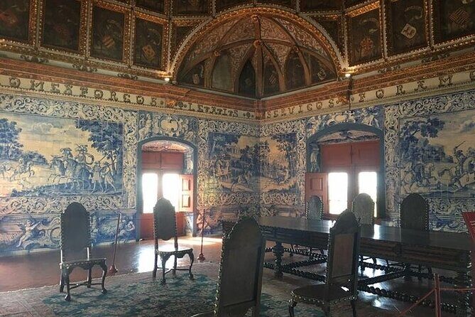 Full Day Sintra Private Tour with All Tickets Included - The Historic Center of Sintra: A 90-Minute Break for Food and Walking