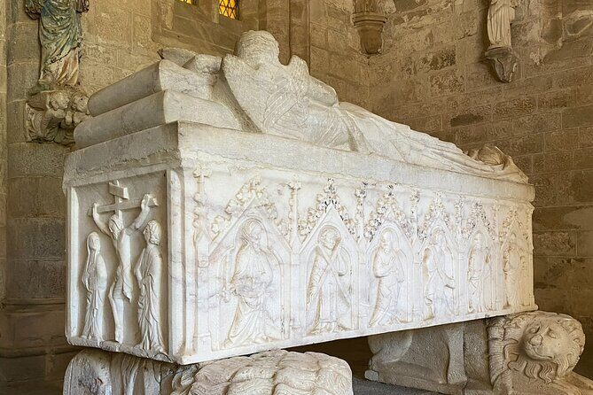 Full Day Tour in Évora from Lisbon - Cromeleque dos Almendres: Megaliths With a Timing Twist