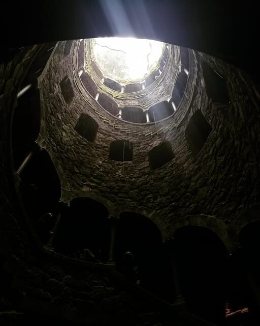Full Day tour in Sintra with Pick-up in Lisboa - Quinta da Regaleira: Secret Caves, Hidden Lakes, and Labyrinth Feeling