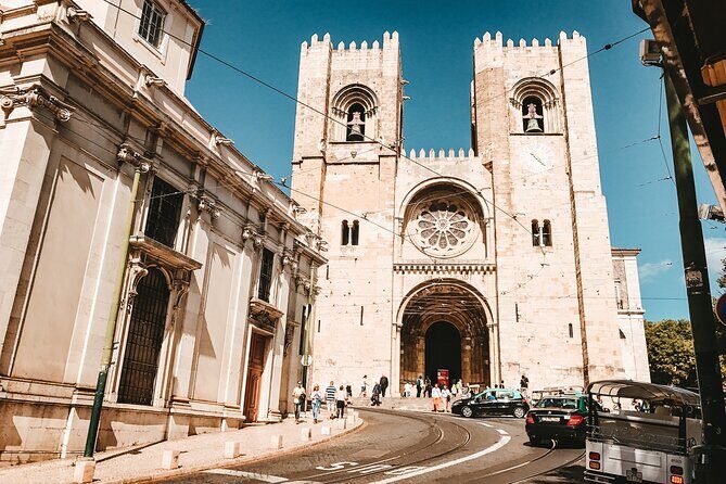Half Day Private Tuk Tuk Tour in Lisbon and Belém - Pickup and the reality of a 4-hour pace