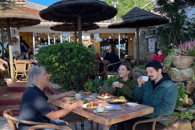Half-Day Tour in Cascais / Sintra with Brunch and Wine Tasting - Moinho Dom Quixote Brunch: The Meal Stop That Sets the Tone