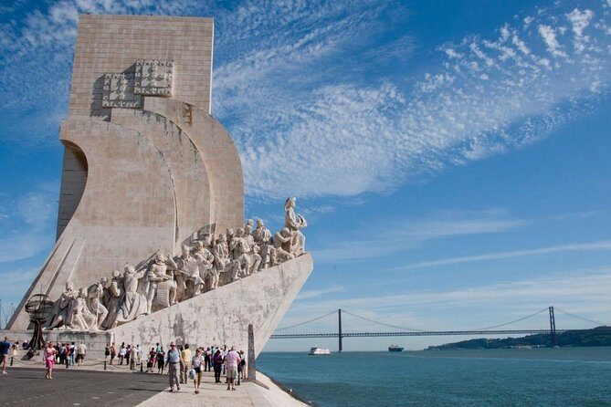 Historic Lisbon Tuk Tuk Tour - Sé de Lisboa to Basilica da Estrela: two classic churches, two different moods