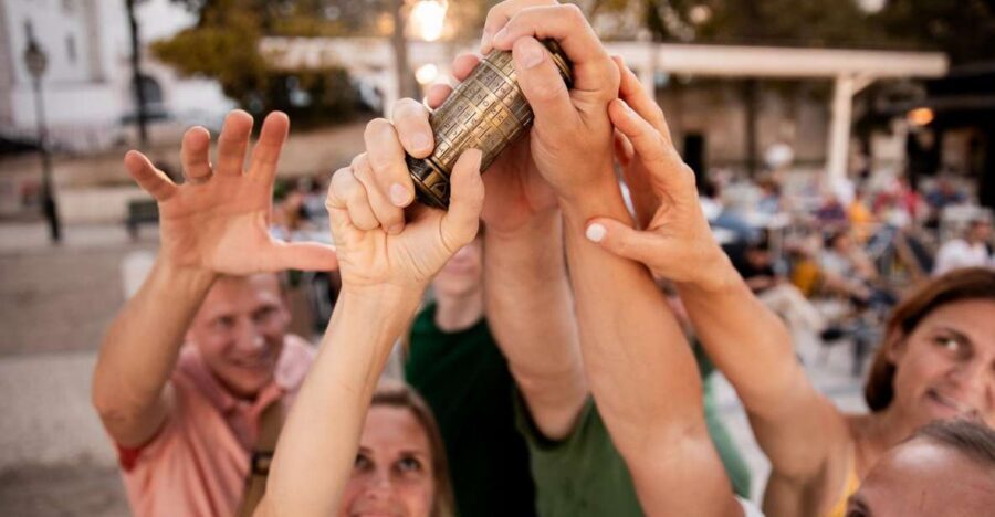 Historical Outdoor Game in Lisbon "The Cryptex of Pombal" - The route: from the António Ribeiro statue to viewpoints and Bairro Alto