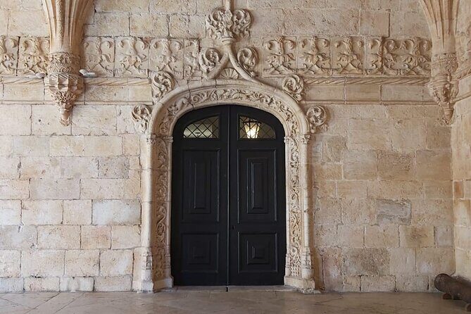 Jeronimos Monastery, Tickets and Guided Visit - Stop 1: Jerónimos Monastery ticket time and how a guide improves it