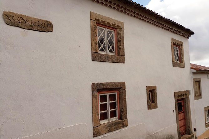 Jewish Sephardic Heritage Essence 10H - Private Tour from Lisbon - Castelo de Vide Synagogue Site and the Castle Walls