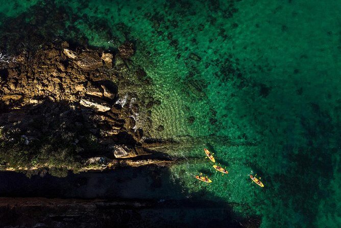 Kayak Marine Reserve, Arrábida Natural Park, Setúbal, near Lisbon - Praia do Creiro: a scenic break that keeps the tour moving