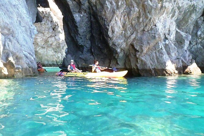 Kayak tour from Sesimbra to Ribeira do Cavalo Beach, passing through the caves - Two Tunnels and Two Small Caves: The Parts That Make People Remember