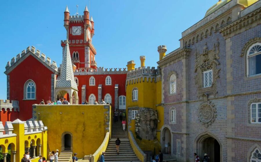 Lisboa: Sintra, Pena Palace, Cabo da Roca Coast and Cascais - Why this Sintra-to-Cascais route feels like a story