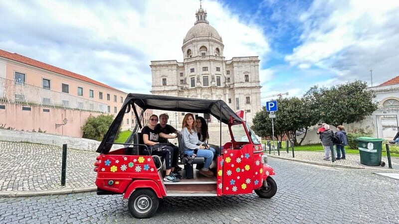 Lisboa: Tuk Tuk ride in Alfama & pick-up you at the hotel. - Key takeaways before you book