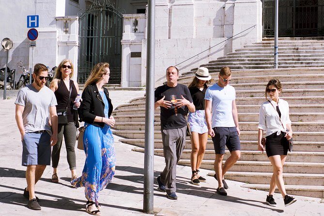 #LisboaLove Walk - Rua da Bica: storytelling in a neighborhood you can feel in your legs
