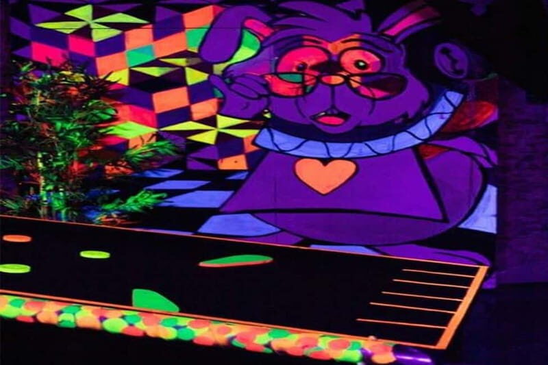 Lisbon: 18-Hole Indoor Minigolf Ticket with Bar Area - The 18-Hole Layout: What Your 45-Minute Session Really Feels Like
