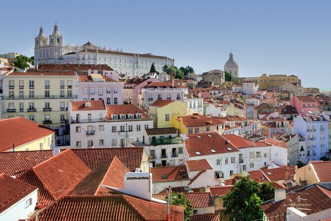 Lisbon 1h30 Tuk-Tuk Tour: The best way to visit the city - Restoradores Square to Baixa: the city center you can read in one ride