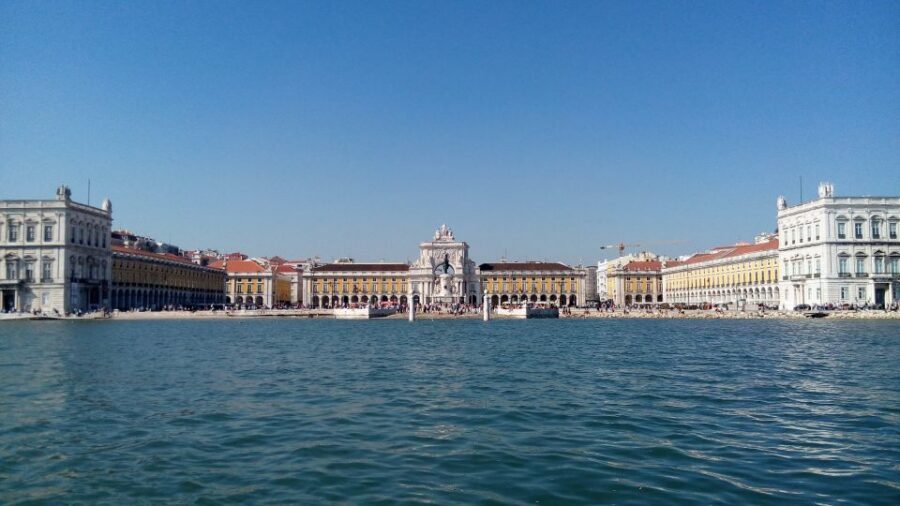 Lisbon: 2-Hour Sailing Yacht Cruise & Guided Tour w/2 drinks - Why the Tagus Cruise Works So Well (Even If You’ve Seen Lisbon Before)
