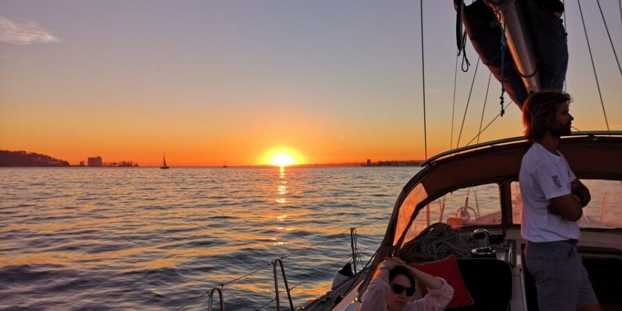 Lisbon: 2-Hour Sunset Sailing Tour on Luxury Sailing Yacht - Key things I’d put on your radar