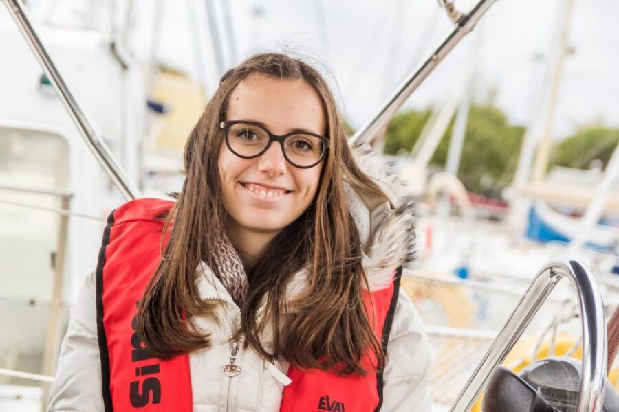 Lisbon 2-Hour Tagus River Sailing Cruise - Best for whom: couples, families, and boat-lovers