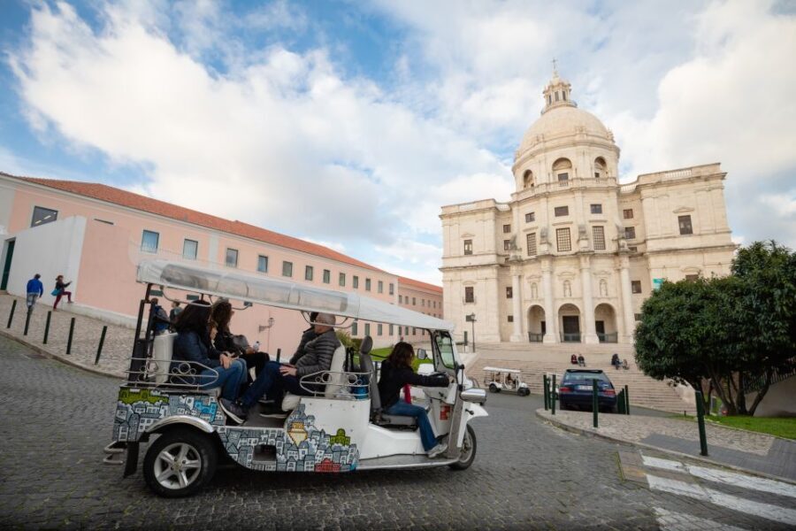 Lisbon: 2h Old Lisbon Tuk Tuk Tour - Portas do Sol Terrace and Graça: balcony views with real character