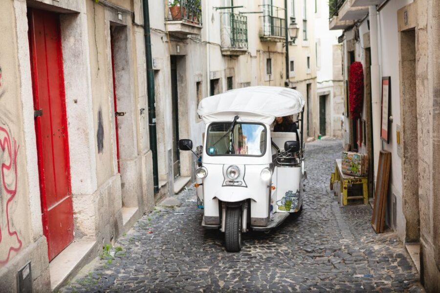 Lisbon: 2h Old Lisbon Tuk Tuk Tour - Price and value: what $88 per person gets you