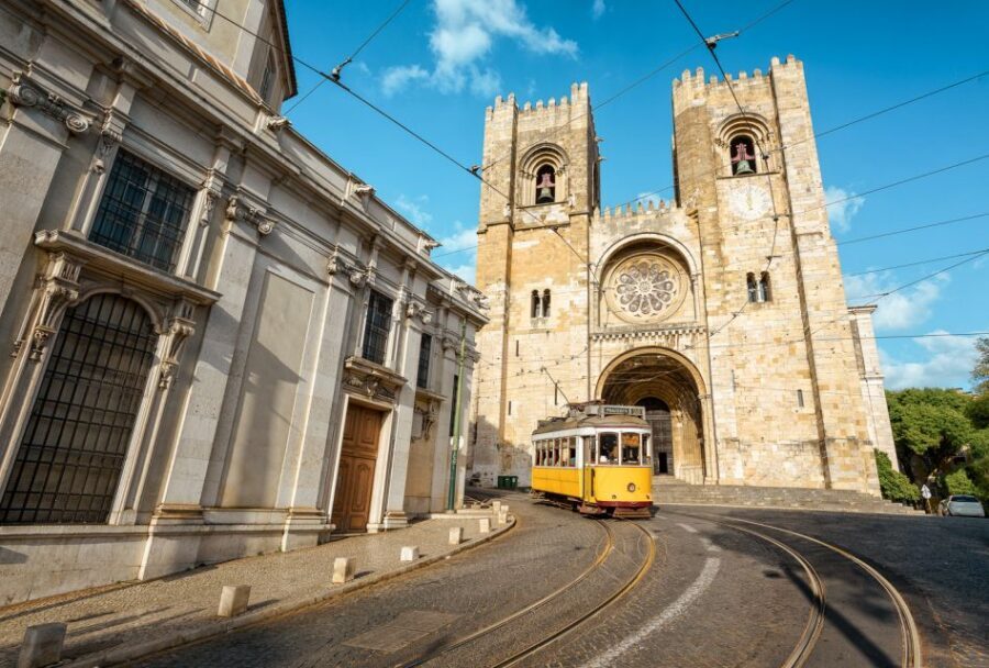 Lisbon: 3-Hour Historical Tour - Santa Justa Elevator Views and the World’s Oldest Bookstore
