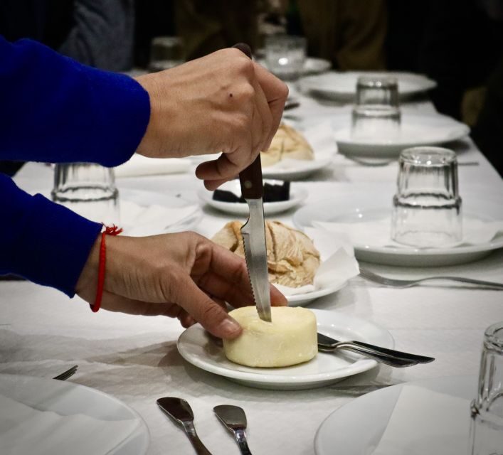 Lisbon: 3-Hour Secret Food Tour - Fruit of the Season and Local Spirits: Small Stops That Keep Variety High