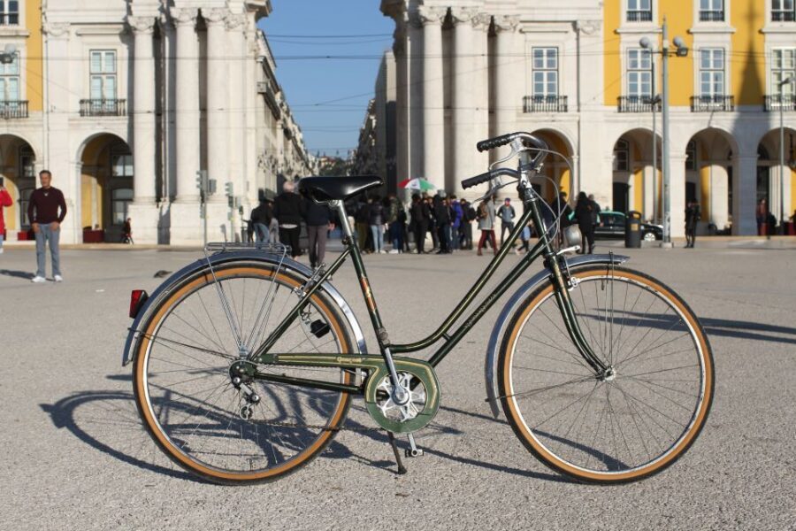 Lisbon: 3-Hour Vintage Bike Tour - Pastel de Nata break: what you get and how to use it