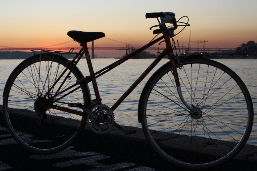 Lisbon: 3-Hour Vintage Bike Tour - Where you meet and how not to waste time getting there