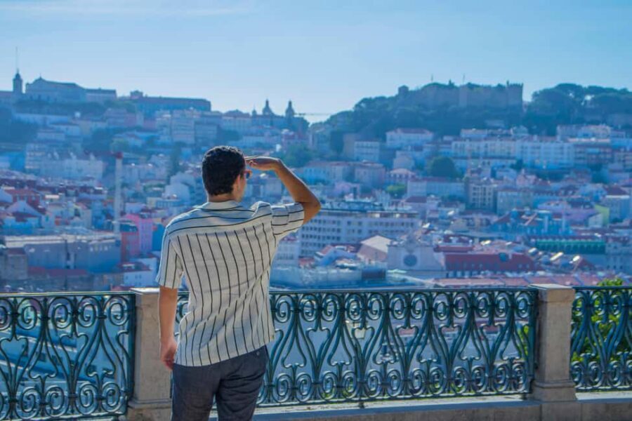 Lisbon: 3h tour in German to all viewpoints with local guide - Santa Justa Lift: the view with less friction