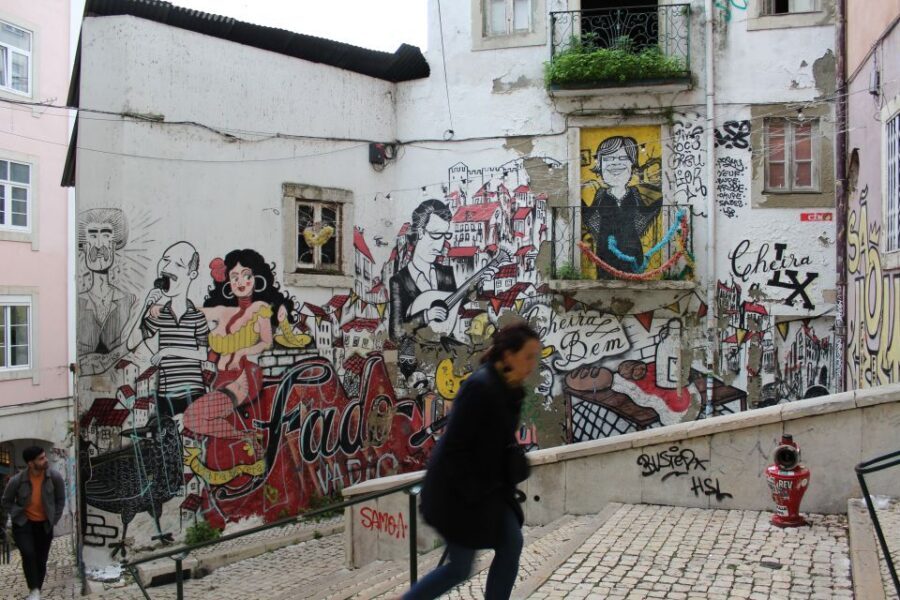 Lisbon: African History and Heritage Walking Tour - Praça do Comércio: an emblematic square tied to the slave trade