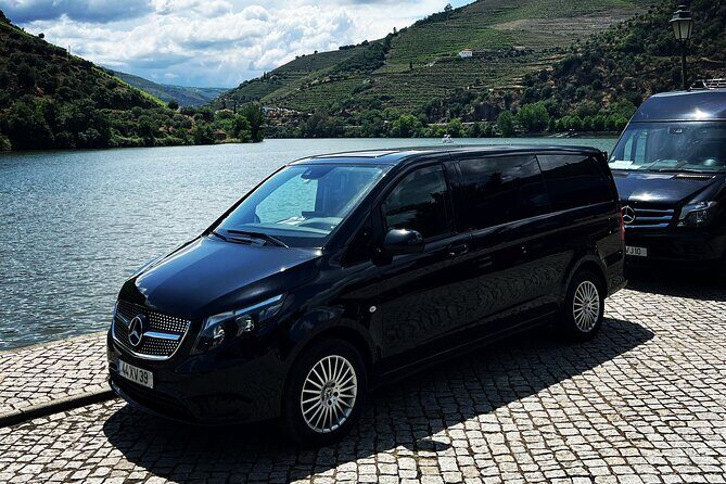 Lisbon Airport Private Transfer - Lisbon Airport Meet-and-Greet: Where You’ll Find Your Driver
