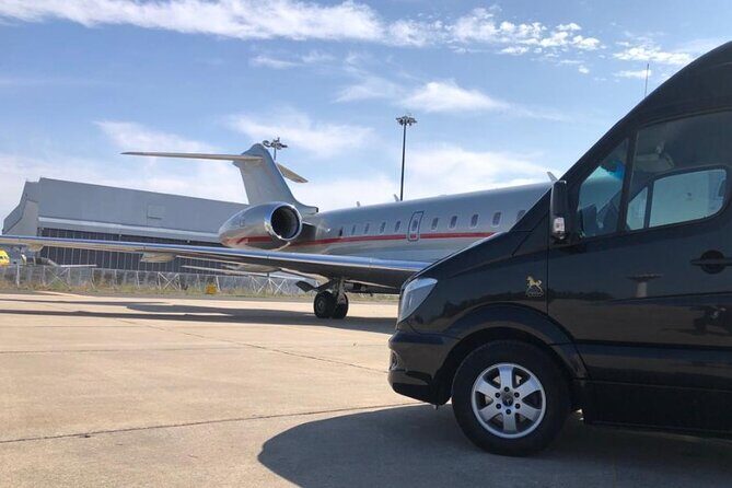 Lisbon Airport to Hotel in Lisbon (or vice versa) - Meeting your driver: how the handoff is supposed to feel