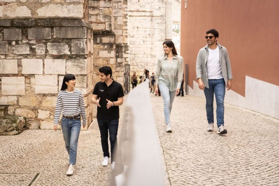 Lisbon: Alfama Charms, Tapas, Wine and Sunset Boat Cruise - Who this Lisbon evening tour suits best