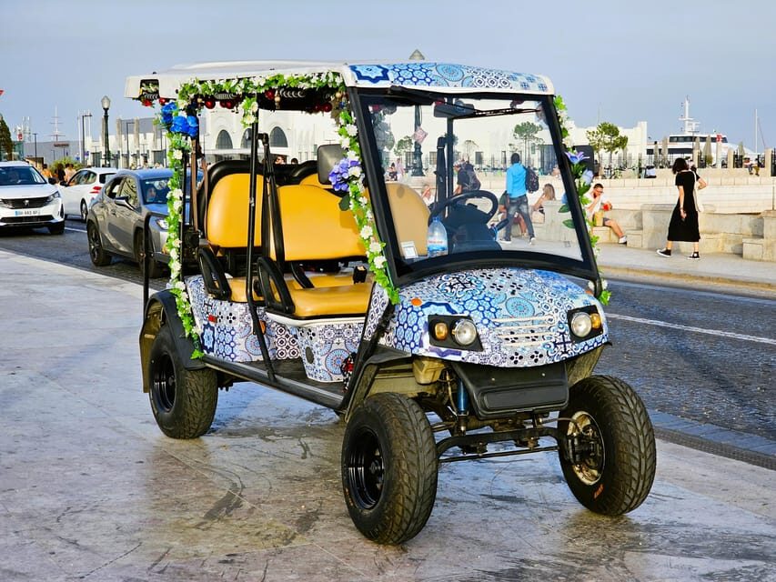 Lisbon: Alfama tour by tuktuk private, up to 90 min - São Vicente and the National Pantheon: quick cultural cues