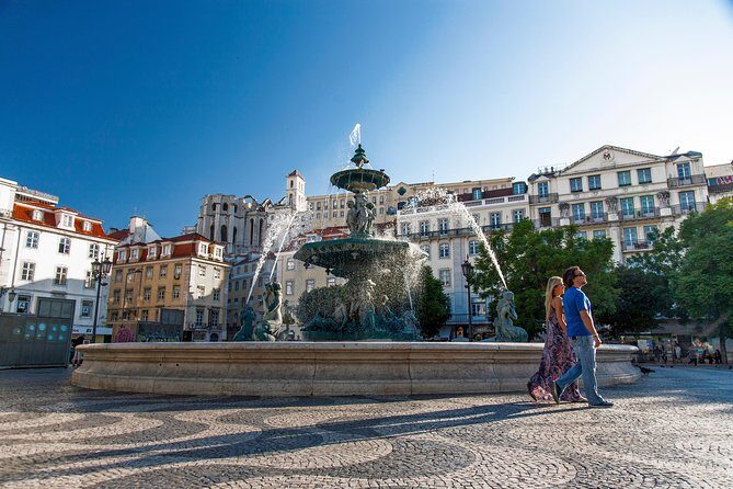 Lisbon and Sintra Essence 8H - Private Tour - Cascais seaside finish: Marina de Cascais plus big Atlantic views