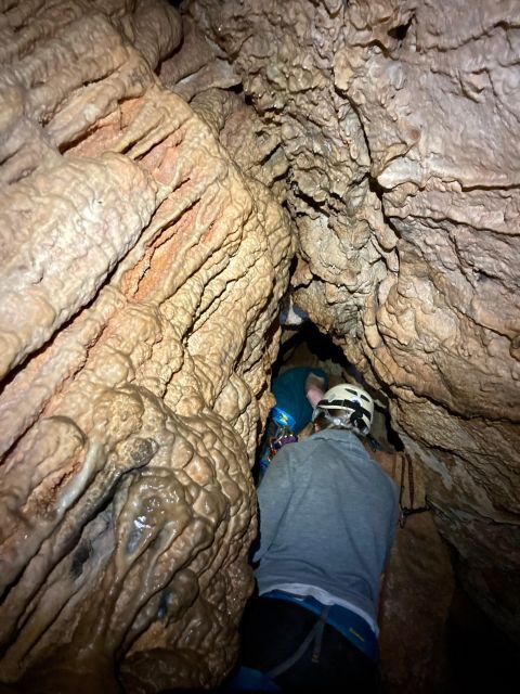 Lisbon: Arrábida Natural Park Cave Tour with Guide - A Half-Day Flow in the Cave System: From Meeting to Crawl